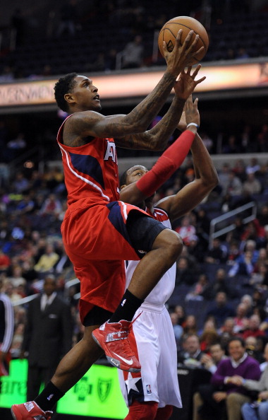 球员相比仍 球员相比仍