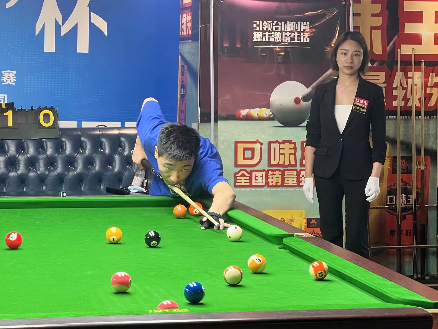 勒是否具有 勒是否具有